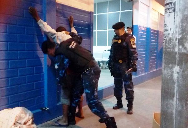 GCM aborda e leva moradores em situação de risco para Casa de Acolhida