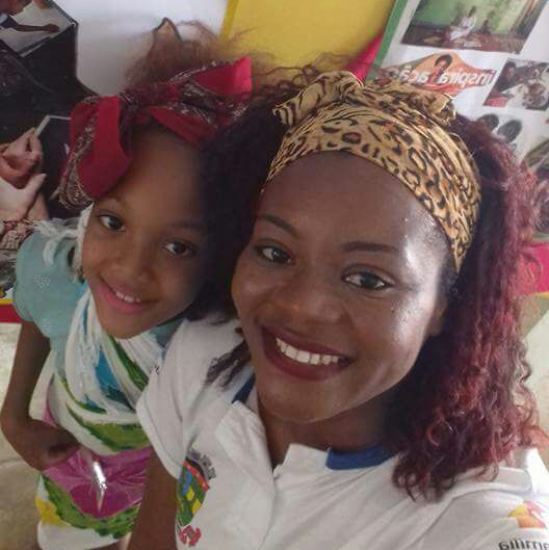 Mãe de aluno emociona ao falar de preconceito durante evento em escola de Linhares