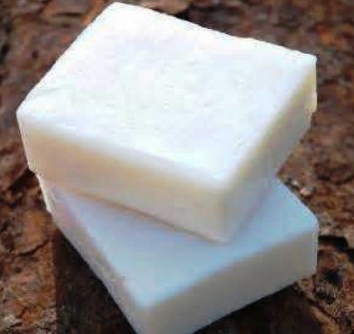 Utilidades: Sabão de coco é o tira-manchas ideal!