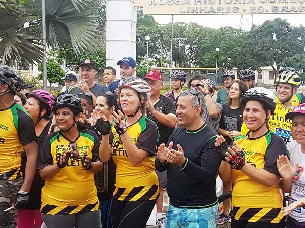 Pedal noturno: Dezenas de ciclistas preparam a 'magrela' rumo ao Pontal