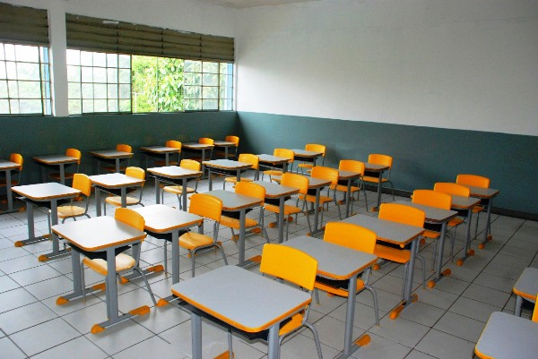 Registro: Mutirão renova pintura de escola pública em Linhares