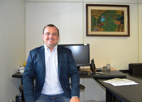 De arrepiar! Confira homenagem de Maurinho Rossoni no Dia Internacional da Mulher