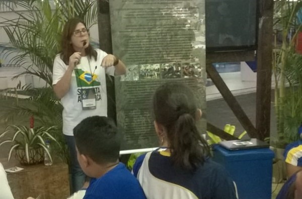 Diretora representa Escola Estadual de Linhares no 8º Fórum Mundial da Água