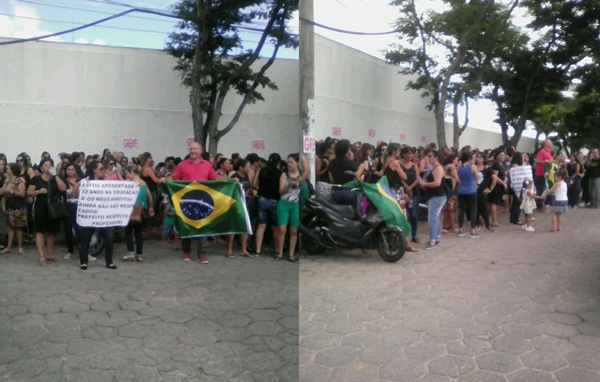 Greve: Professores de Linhares fazem manifesto em frente à Secretaria de Educação