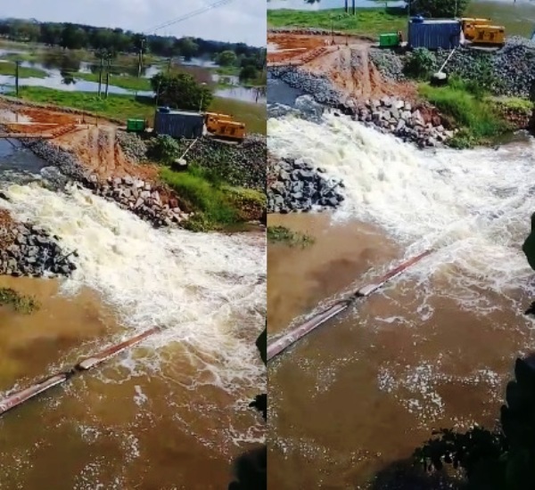 Cachoeira artificial: Canal no Rio Pequeno atrai atenção de populares em Linhares