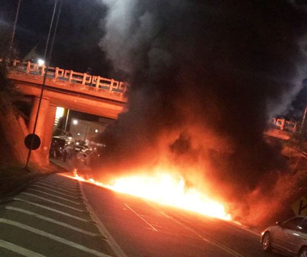 BR-101: Caminhoneiros protestam e ato pode cancelar até feira em Linhares