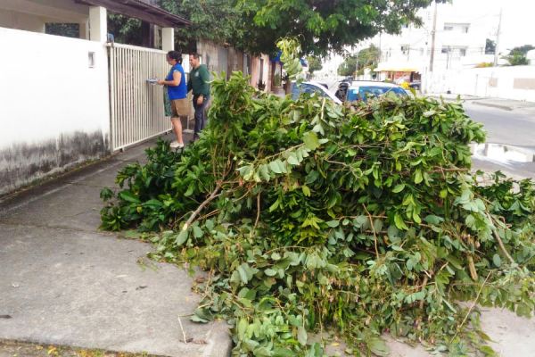 Mais de R$ 1, 2 mil de multa: PML notifica casos de descumprimento do cronograma de entulhos