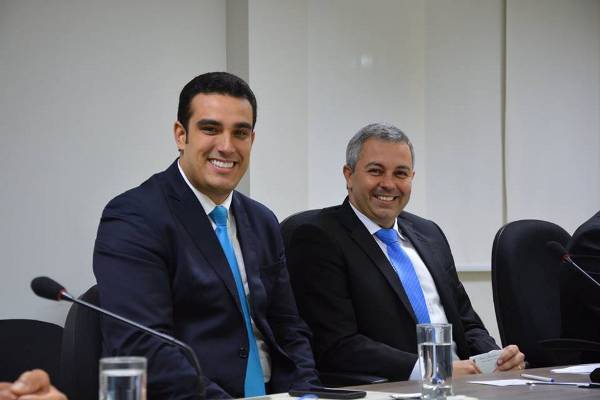 Presidente da Ales visita Câmara Municipal de Linhares