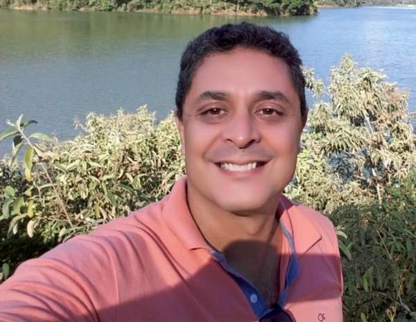 Quase chegando aos 50: Fabrício Lucindo recebe parabéns de linharenses