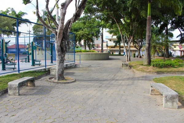 Praça do Interlagos no clima 