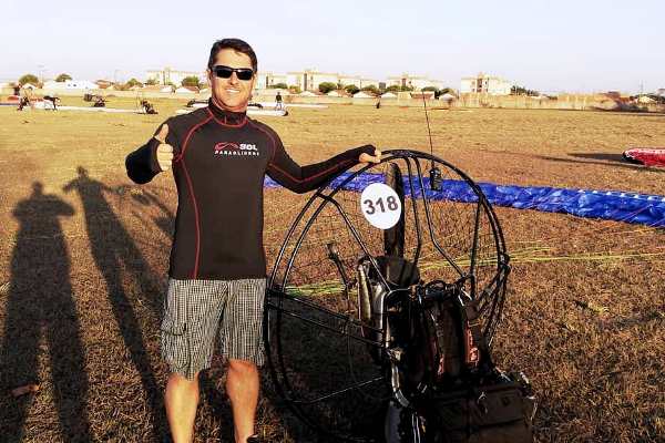 Adrenalina pura! Linharenses tentam quebrar record mundial de Paramotor em SP