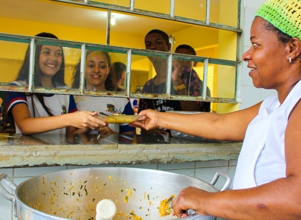 Cardápio especial nas escolas de Linhares para a semana do Dia Das Crianças