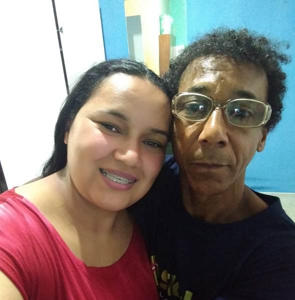 De arrepiar! Filha encontra pai e adia volta à São Paulo