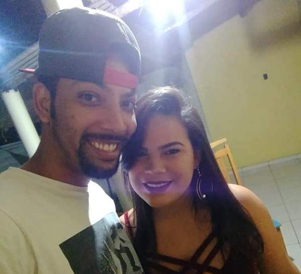 Irmã desesperada: Jovem desaparece ao procurar emprego em Linhares