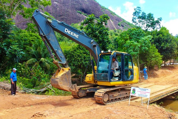 Investimento de R$ 520 mil: Interior de Linhares com 11 pontes recuperadas até janeiro