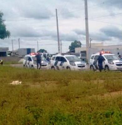 Jocafe: Fuga desesperada durante ação da Força Tática. Pistola é apreendida