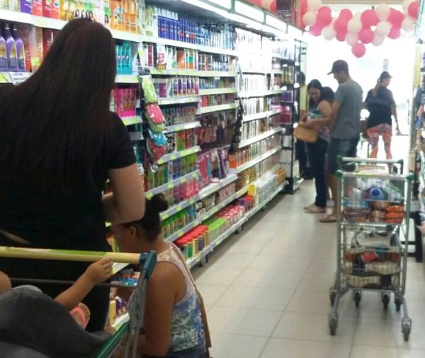 Abertura de supermercados aos domingos e feriados: Como fica em Linhares?