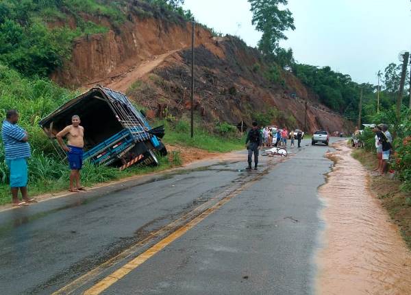 Ciclista morre em acidente em Rio Bananal