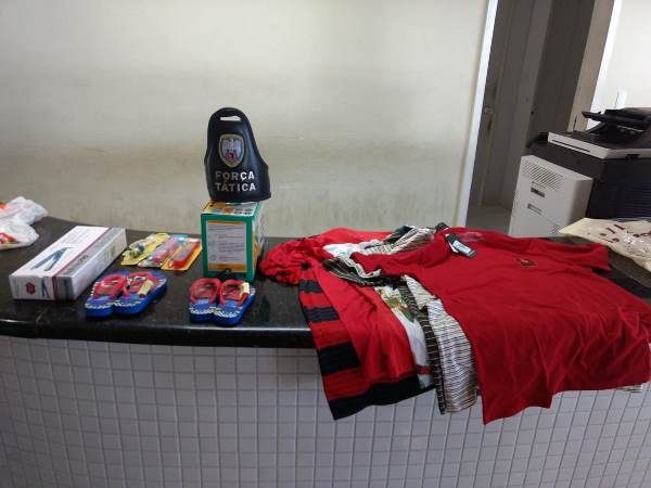 Mulher é detida por furto em lojas no Centro de Linhares