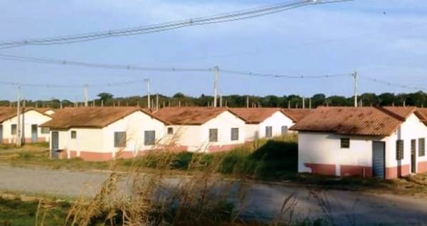 Casinhas: Divulgação de vereador sobre entrega do Residencial Rio Doce chama a atenção