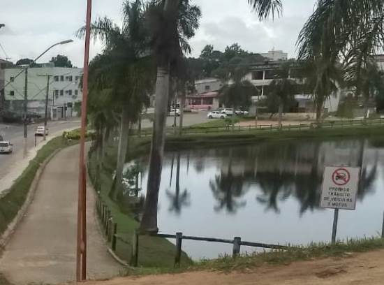 Dupla obriga mulheres a levantar blusa até mostrar seios na Linha Verde, diz BU