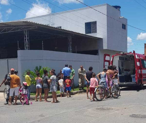 Dois acidentes envolvendo motos em Linhares em menos de duas horas