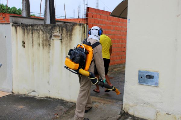 Até fim de semana: Intensificada ação de combate a dengue em três bairros de Linhares