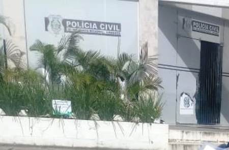 Estupro e descumprimento de medida protetiva: PC prende dois homens em Linhares