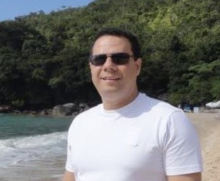 Violência no Colina: Corpo de Claudio Henrique é velado no BNH