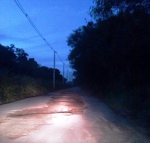 Motoristas pedem providências para buracos na Estrada de Jataipeba