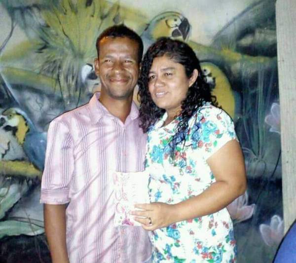 Família abençoada: Parabéns, meu amor, declara-se Gilberto à Andressa