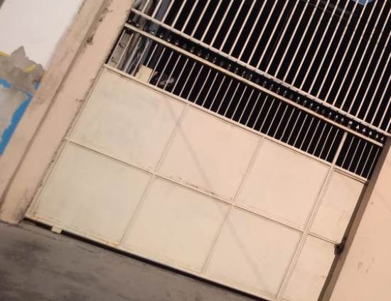 Igreja evangélica e arrombada e ladrões deixam pedra de crack no local