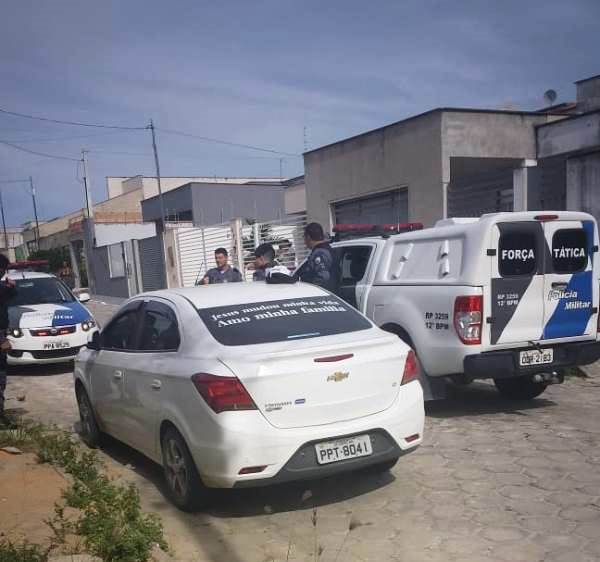 Perseguição e abordagem para recuperar carro roubado em Linhares