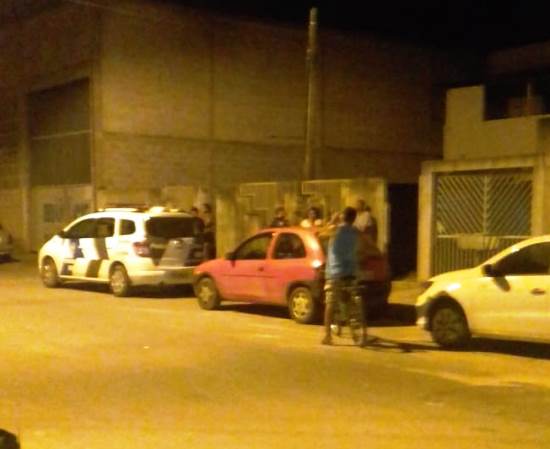 Mulher é encontrada morta dentro de casa, no Interlagos