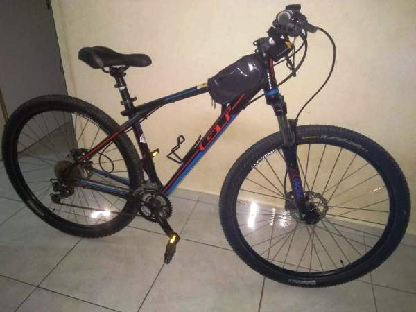 Quer tomar tiro na cara? Bandido ameaça e rouba bike de menino de 11 anos, no Interlagos