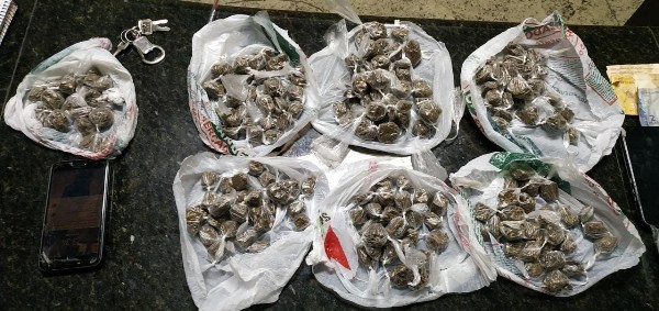 Apreensão de droga leva Pit Bull, Keyla e mais um para a DR de Linhares