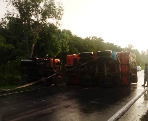 Atenção: ES-010 totalmente interditada em Aracruz