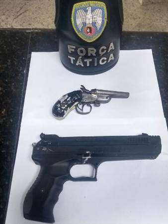 Força Tática apreende armas no bairro Interlagos