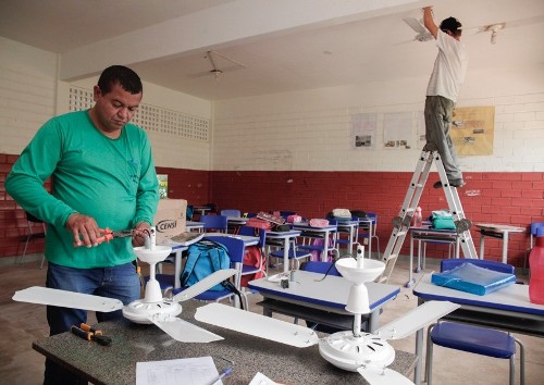 PML investe R$ 1,8 milhão em eletrodomésticos e inicia instalação de ventiladores nas escolas 