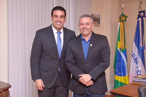 Eleições 2020: Começam as articulações em Linhares, que já teria 11 candidatos a prefeito