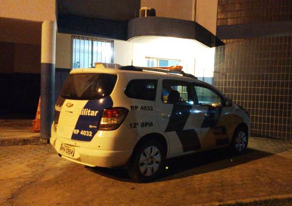 Dois baleados em bar no Pontal do Ipiranga. Atirador fugiu de Hilux