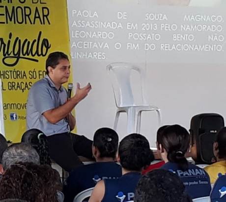Delegado alerta sobre Pedofilia e violência doméstica durante palestra em Linhares
