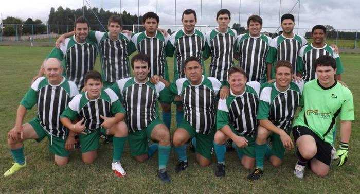 Lazer: acadêmicos da Faceli enfrentam a Bagueira. Teve goleada