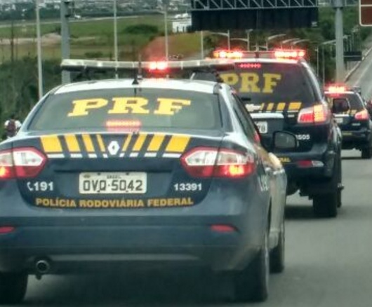 PRF persegue Classic, motorista com mandado de prisão é motivo de alerta