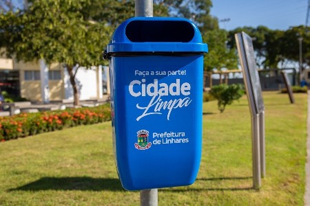 Vamos conservar? Novas papeleiras nas praças de Linhares
