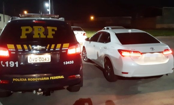 Corolla roubado no RJ é recuperado pela PRF em Linhares