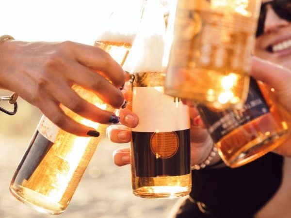Aumenta em mais de 40% consumo abusivo de álcool entre as mulheres