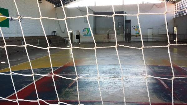 Sábado: Regência se une para ajudar duas famílias durante Torneio Feminino de Futsal
