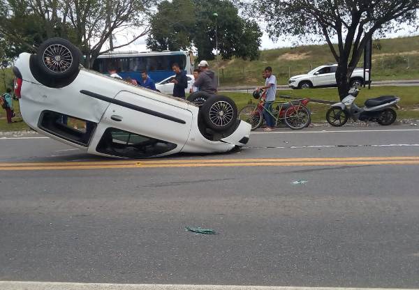 Acidente com vítima na BR-101, perto do Lagoa do Meio