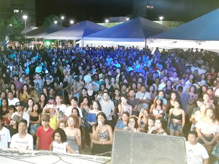Praça 22 de Agosto: Mais de mil artistas na virada Cultural em Linhares